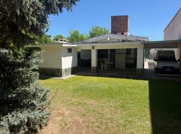 Casa · 139m² · 3 Ambientes · 1 Cochera · Hermosa Casa en Villa Cura Brochero