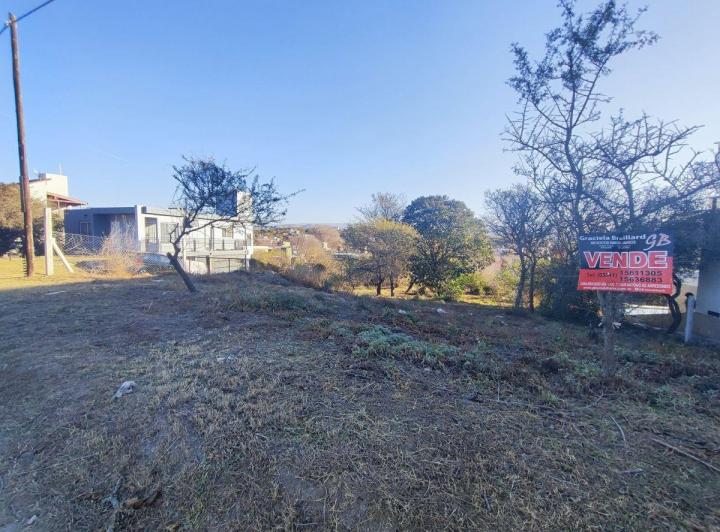 Terreno · 848m²