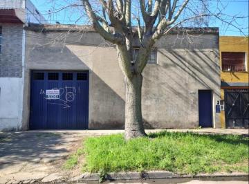 Bodega-Galpón , Lanús · Se Vende Galpon Sobre Lote Propio de 10 X 26 Todo Losa en Remedios de Escalada Oeste