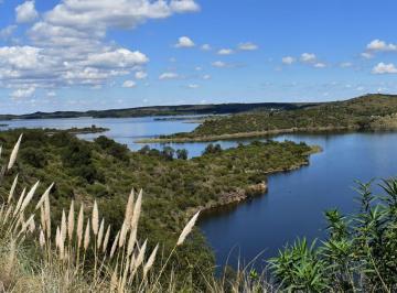 Terreno en Venta   · Terreno 1500 m con Piscina y Solárium
