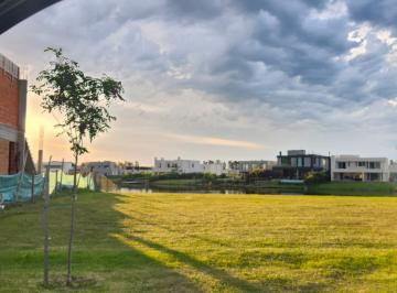 Terreno · 622m² · Venta Lote a La Laguna en Barrio Santa Ana Tigre