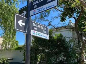 Casa · 180m² · Santilli - Guido 293 Barrio Ingles de Temperley