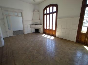 Oficina comercial · 550m² · 12 Dormitorios · Casona Colonial - Remodelada - Mas de 12 Ambientes - Pleno centro