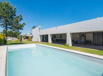 Casa de 4 ambientes, Arroyo Leyes · Casa Quinta en Zona de Loteo Jardines de La Costa