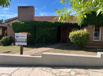 Casa · 221m² · 4 Dormitorios · 2 Cocheras · ¡Vendido! - ¡Excelente Vivienda Familiar + Depto! Mina Clavero - Traslasierra
