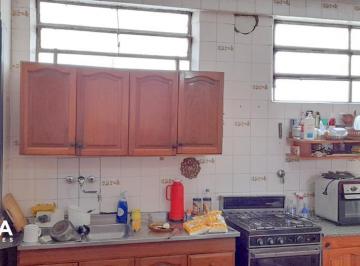 Casa · 162m² · 6 Ambientes · 2 Cocheras · Oportunidad - Casa 4 Hab a Reciclar, Valentín Gómez 1071 - Rosario.