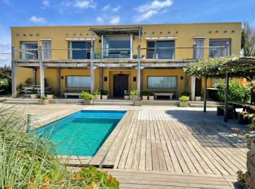 Casa · 450m² · 6 Dormitorios · Casa La Oriental en Alquiler y Venta Balneario Buenos Aires