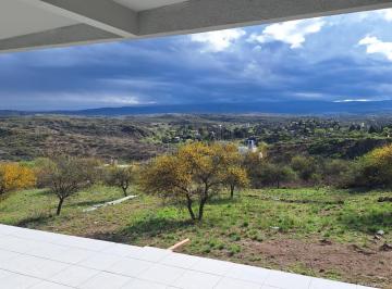 Casa · 170m² · 4 Ambientes · 2 Cocheras · Se Vende Casa de 3 Dorm en Villa del Lago - Excelente Vista