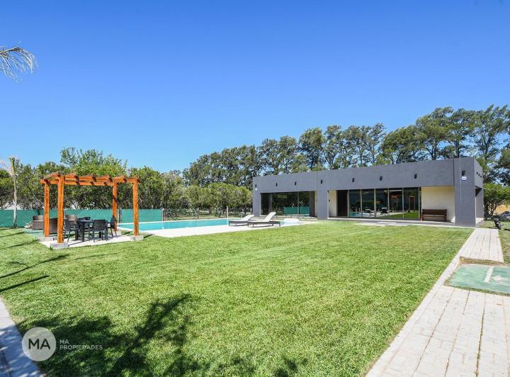 Casa · 1152m² · 5 Ambientes