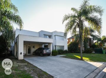 Casa · 360m² · 5 Ambientes · 2 Cocheras · Casa 4 Dorm. - Funes Hills Cadaques - Funes | Venta
