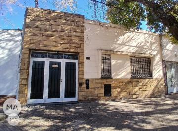Casa · 168m² · 5 Ambientes · 1 Cochera · Casa 3 Dorm. - Maipu 3200 - España y Hospitales - Rosario | Venta