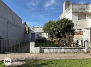 Casa · 219m² · 5 Ambientes · Casa 3 Dorm. con Galpón - Ecuador 100 - Empalme - Rosario | Venta
