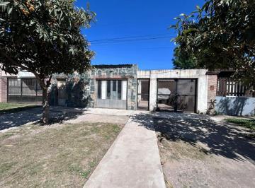 Departamento · 210m² · 6 Ambientes · 1 Cochera · Fray Luis Beltran, Maipu 2200, Casa 3 Dorm.