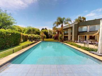Casa · 580m² · 12 Ambientes · 4 Cocheras · Casa - Abril Club de Campo