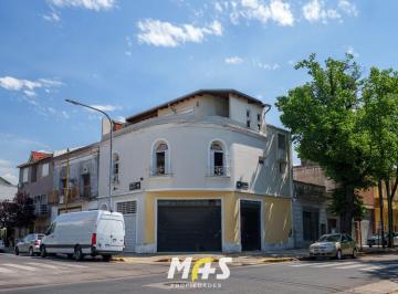 PH de 5 ambientes, Villa Santa Rita · PH con Entrada Independiente en Villa Santa Rita – 4 Ambientes, Patio y Terraza Venta con Renta