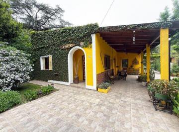 Casa · 90m² · 3 Ambientes · 1 Cochera · Venta Casa Quinta Glew, 3 Ambientes, 2 Dorm. 3 Baños