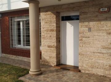 Foto · Importante Casa de 5 Dorm. en Residencial America