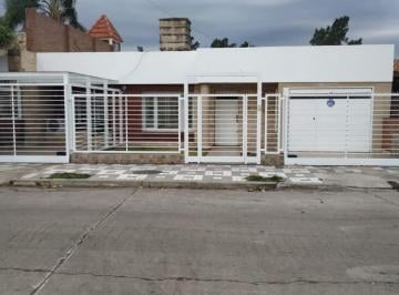 Foto · Importante Casa de 5 Dorm. en Residencial America