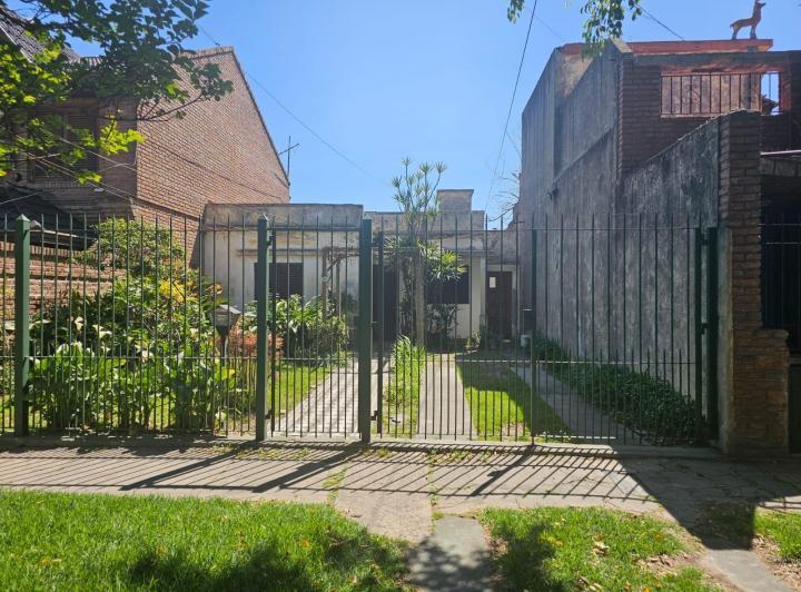 Terreno · 374m² · 2 Ambientes