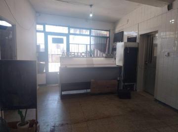 Bodega-Galpón , Ciudad de Santa Fe · Fábrica Frigoríca con Local Comercial Sobre Av Blas Parera