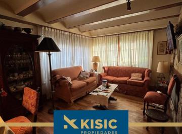 Casa · 1m² · 5 Ambientes · Casa en Venta - Barrio Chauvin