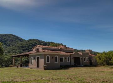 Casa · 194m² · 9 Ambientes · Casa La Caldera El Gallinato 2 Dorm. 2 Baños.