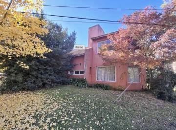 Casa · 305m² · 5 Ambientes · Casa en Venta en Country San Miguel de Ghiso