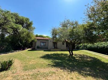 Casa de 8 ambientes, Mendiolaza · Mendiolaza Country 4 Hojas, Excelente Oportunidad Casa de Tres Dorm con Piscina
