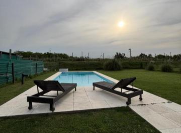Casa · 176m² · 4 Ambientes · 2 Cocheras · Lindísima Casa Barrio San Sebastian