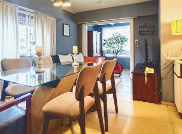 Departamento · 83m² · 4 Ambientes · Venta | Permuta - Departamento 3 Dorm. con Balcón Cerrado - Centro, Rosario. Apta Crédito.