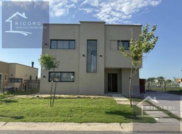 Casa · 140m² · 5 Ambientes · 2 Cocheras · Casa en Venta en Barrio Privado San Pablo, Derqui.