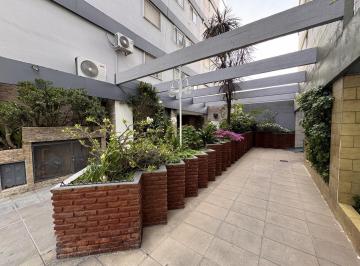 Departamento · 78m² · 4 Ambientes · Departamento 4 Ambientes en Venta - Av Larrazábal 400