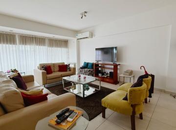 Departamento · 180m² · 5 Ambientes · 1 Cochera · Departamento en Bahia Blanca