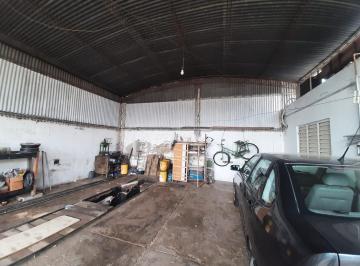Bodega-Galpón · 117m² · Galpon con Casa y Departamento
