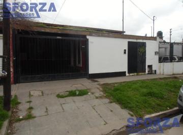 Casa · 65m² · 4 Ambientes · 1 Cochera · Venta Casa Jose C Paz
