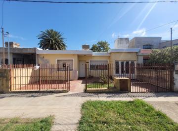Casa · 143m² · 2 Dormitorios · Casa en A. T. e.