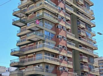Departamento de 3 ambientes, Lanús · Venta Dto. de 3 Amb. C/balcón Aterrazado y Cochera. - Lanusita