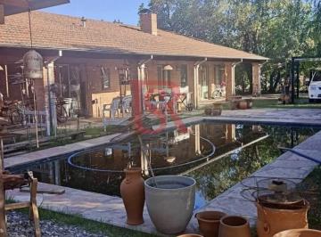 Casa · 120m² · 3 Ambientes · Dn - Casa en Venta en Merlo, San Luis - Lote en Esquina con Piscina y Amplios Espacios