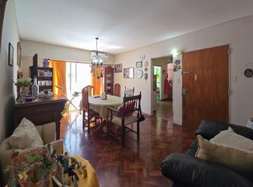 Departamento · 121m² · 5 Ambientes · 1 Cochera · Departamento de 3 Dorm. con 3 Baños, Cochera y Cocina Separada