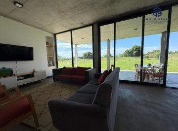 Casa · 834m² · 4 Ambientes · 2 Cocheras · Casa - San Sebastian Venta
