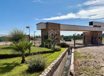 Terreno · 3689m² · Se Vende Terreno 3689 m², Apto PH, Barrio Privado, Maipu, Mza.