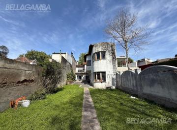 Casa · 240m² · 6 Ambientes · 1 Cochera · Casa Venta Vicente Lopez 6 Ambientes