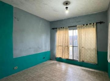 Casa · 200m² · 4 Ambientes · 2 Cocheras · Casa en Venta Baradero 4252 Villa Dominico Inmueble Para Dos