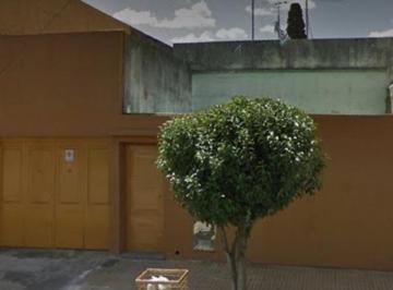 Casa · 320m² · 5 Ambientes · Casa en Venta Mansilla 4800 Villa Dominico