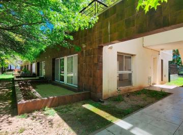 Jardín frontal · Departamento 2 Dorm. con Cochera en Sol Paraná