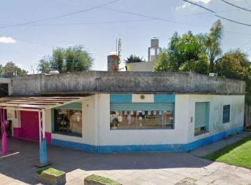Casa de 5 ambientes, Moreno · Venta. Dos Casas y Dos Locales Comerciales.