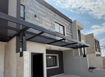 Casa · 114m² · 3 Ambientes · 1 Cochera · Venta Duplex Premium 2 Dorm. Escritorio en Docta Central