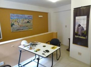 Oficina comercial · 30m² · 2 Ambientes · Oficina con Cochera en Venta Centro Rosario
