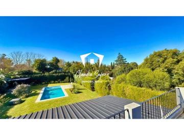 Casa de 5 ambientes, Pilar · Casa Moderna en Venta en Barrio Los Mirasoles, Pilar – 1000 m² Totales, 4 Dorm. - Piscina