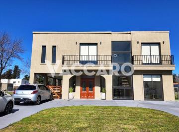 VCO-VCO-1144_2 · Casa en Venta 5 Ambientes Prados del Oeste